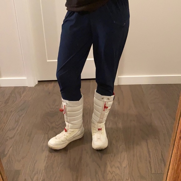 COPY - Helly Hansen White Snowboot - Picture 15 of 15